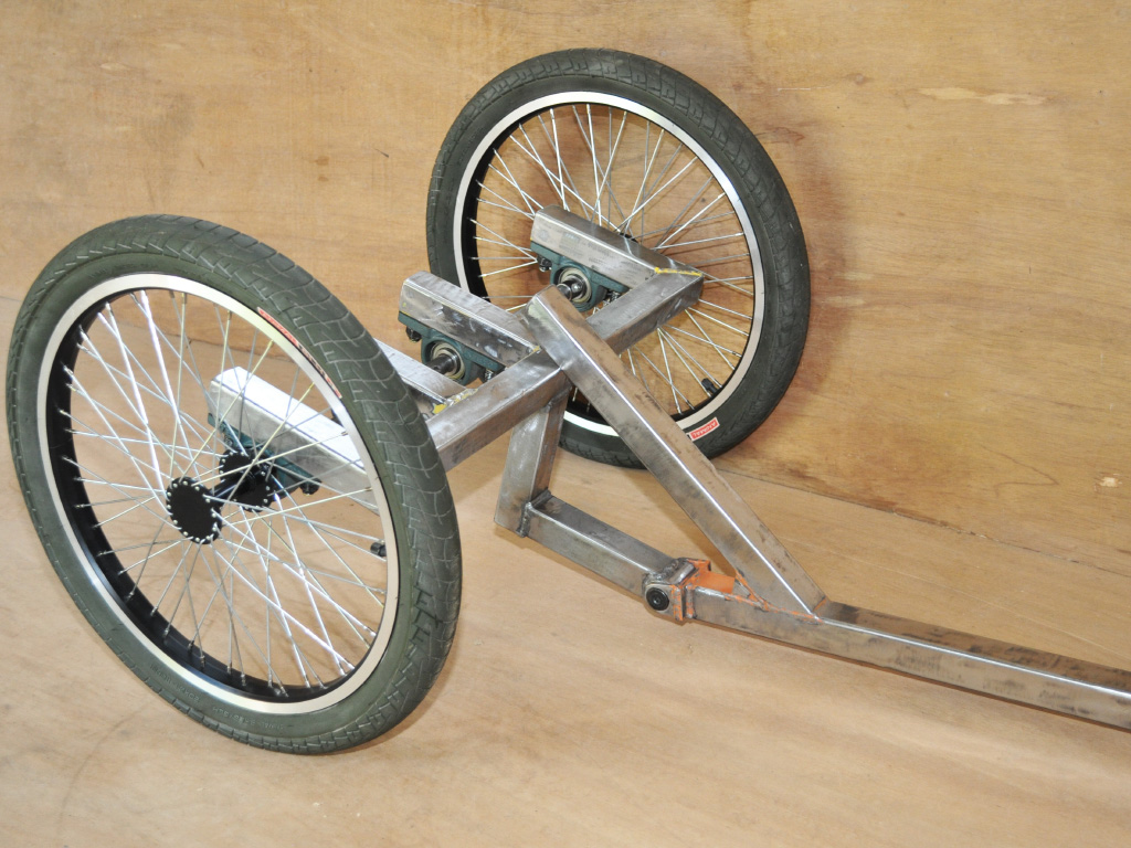 Aurora Suspension Trike - frame boom design
